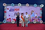 洛泉里模範母親1